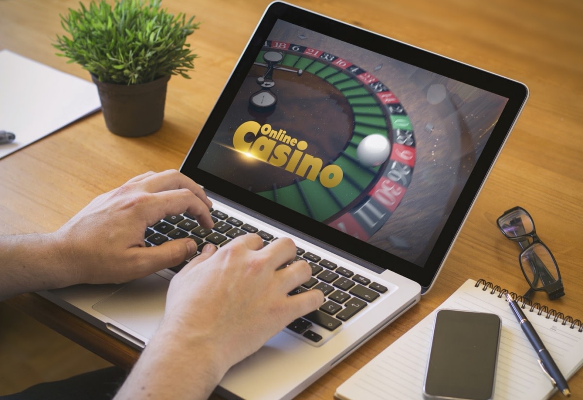 Discover the Benefits of Playing at an Online Casino!