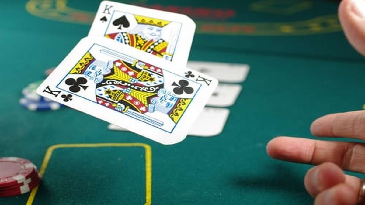 Luck vs skill: Which is more important when you Play Casino Online
