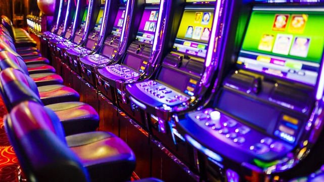 Spinning the Reels: A Comprehensive Guide to Online Casino Slots